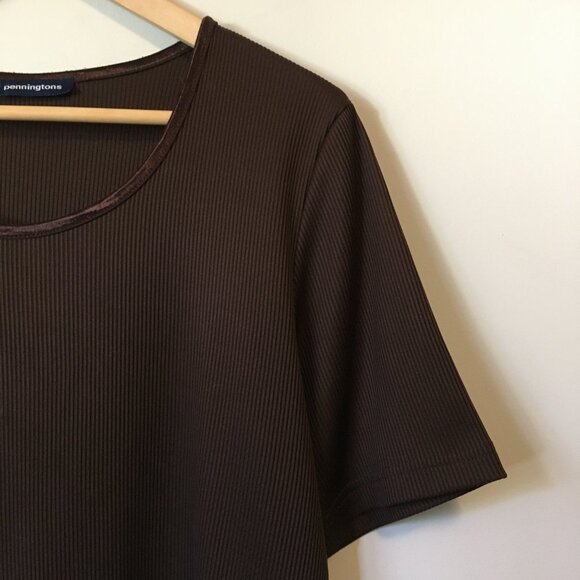 Dark Chocolate Satiny Collar Ribbed Short Sleeve Top - Picture 4 of 15